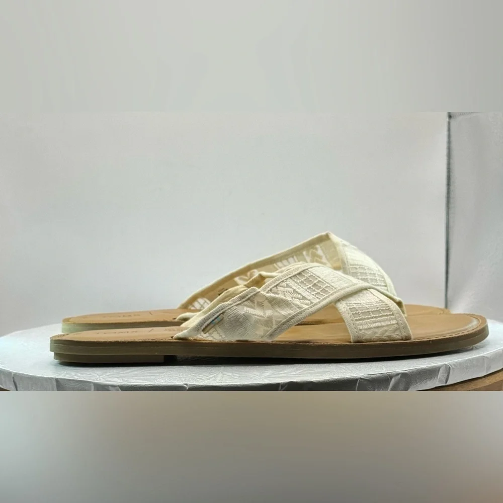 GUC TOMS Viv Natural Arrow Embroidered Mesh Sandal‎ Women's Size 8.5